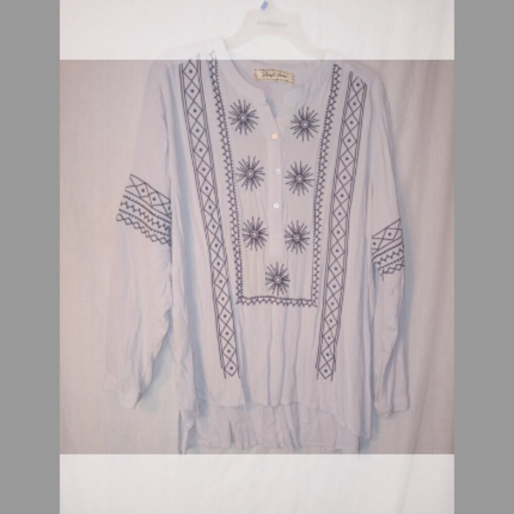(O) Sheryl Crow Long Sleeve Hi Low Hem South Western Print Blouse 2X